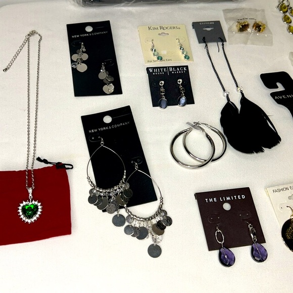 Jewelry Bundle 15 Pieces of Designer Jewelry New With Tags - Picture 5 of 6